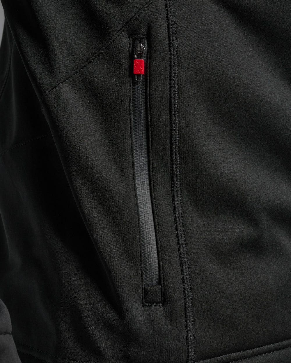 Fitness First Membrane Jacket – 2XU Teams